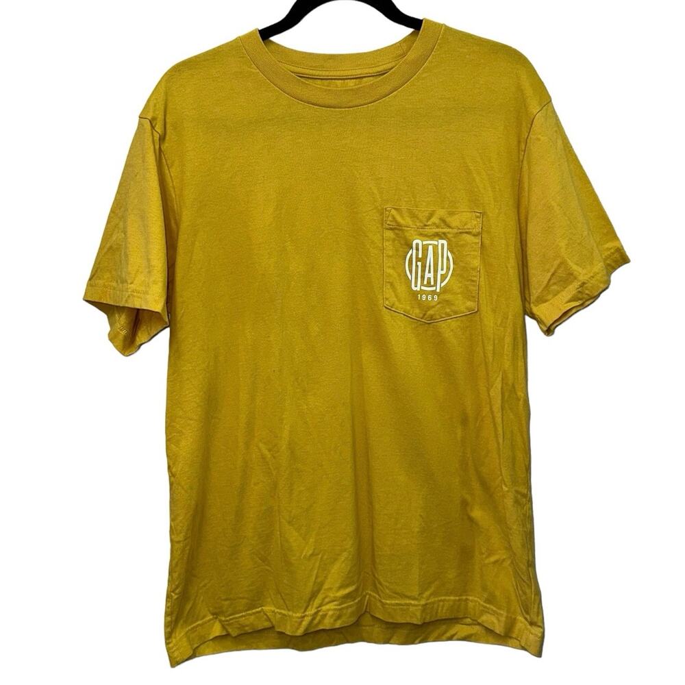 GAP 1969 Yellow Logo Graphic Pocket‎ Tee Shirt Small Short Sleeve Cotton Casual